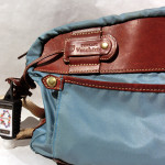 CUCURUハンドローションとホルダー　TOPKAPIのバッグにつけてみる